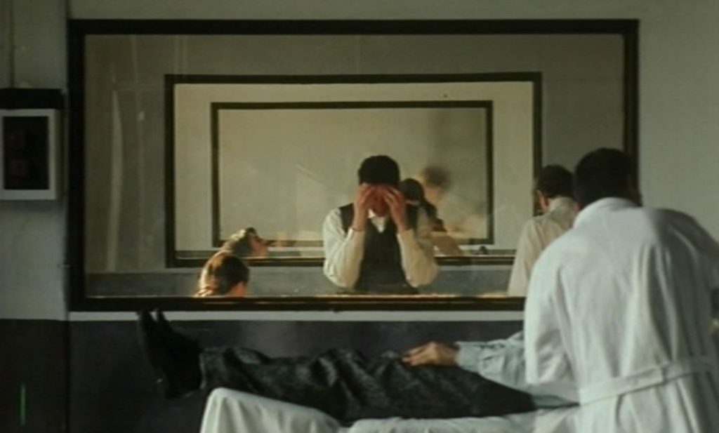 Film il Mnemonista, regia di Paolo Rosa, scenografia Esther Musatti, scena 2
